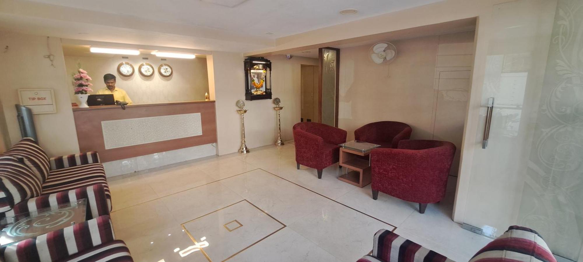 Hotel Swaroop Пуна Экстерьер фото